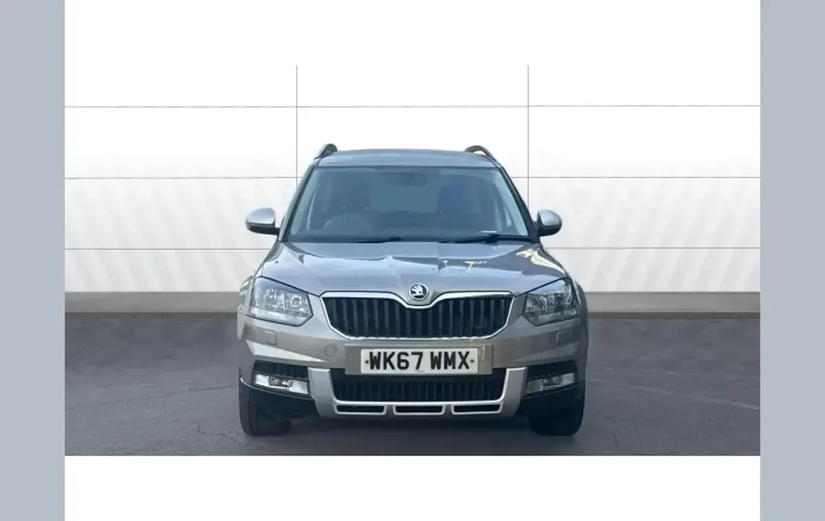 Used Skoda Yeti Outdoor SE Drive 110 HP (80 kW) 2017 Beige SUV