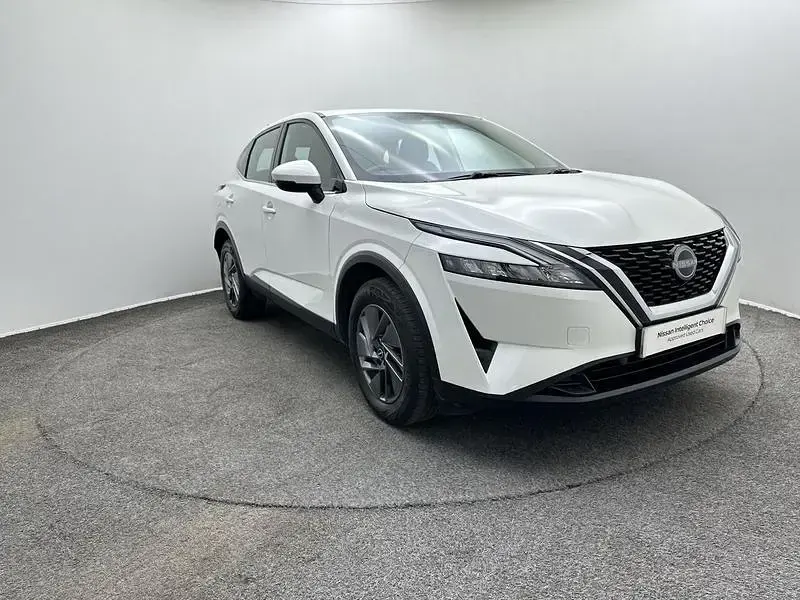 Used Nissan Qashqai Acenta Premium 2023 White SUV