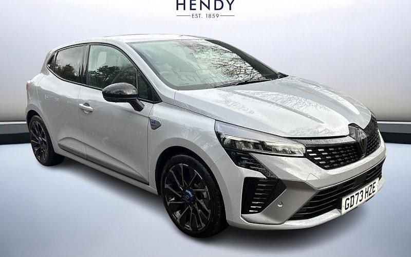 Red Used 2025 Renault Clio V Esprit Alpine Hatchback | £18,999 (Fair price) - Image 1/4