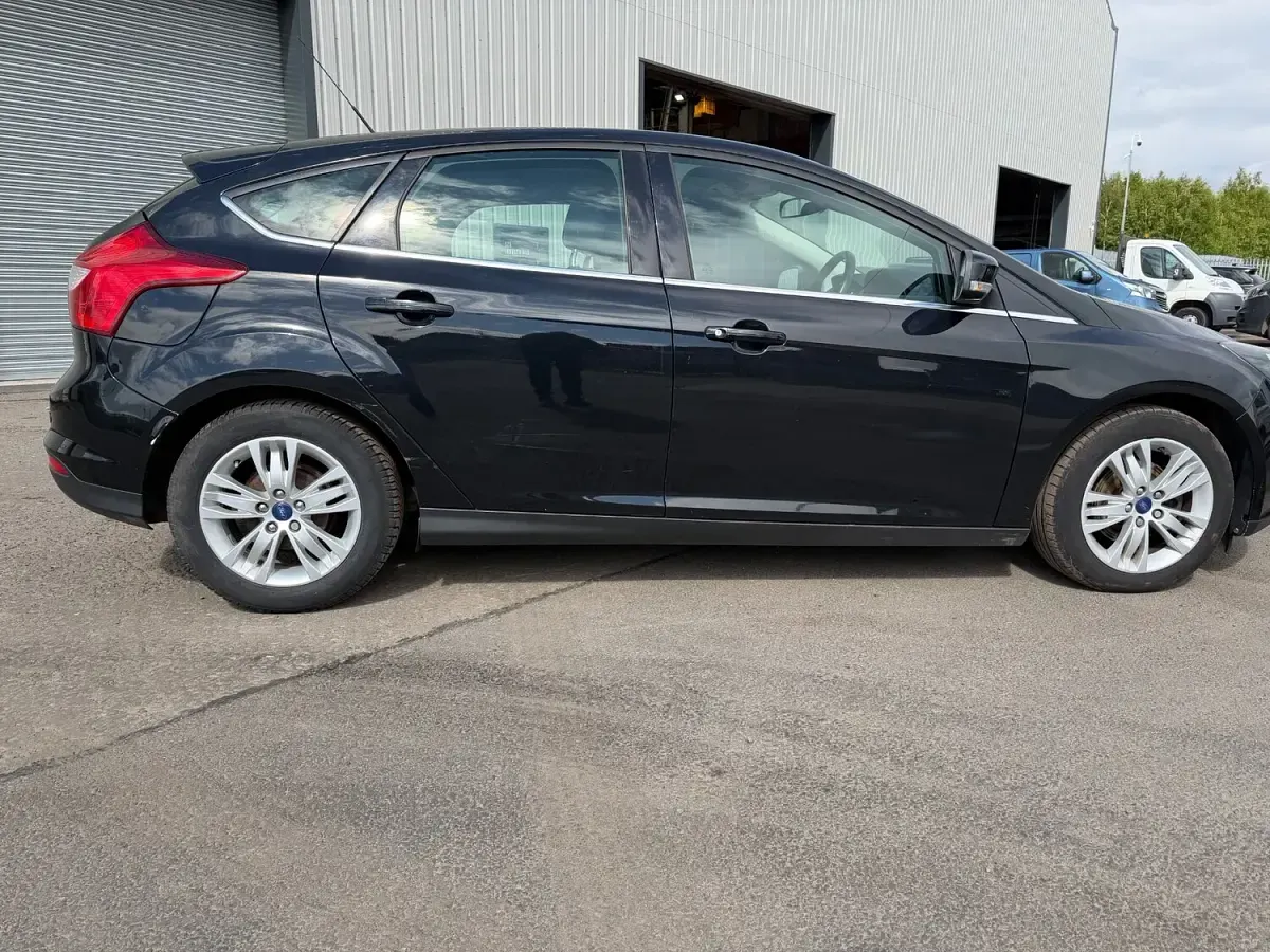 Used Ford Focus Titanium 2014 Black Hatchback