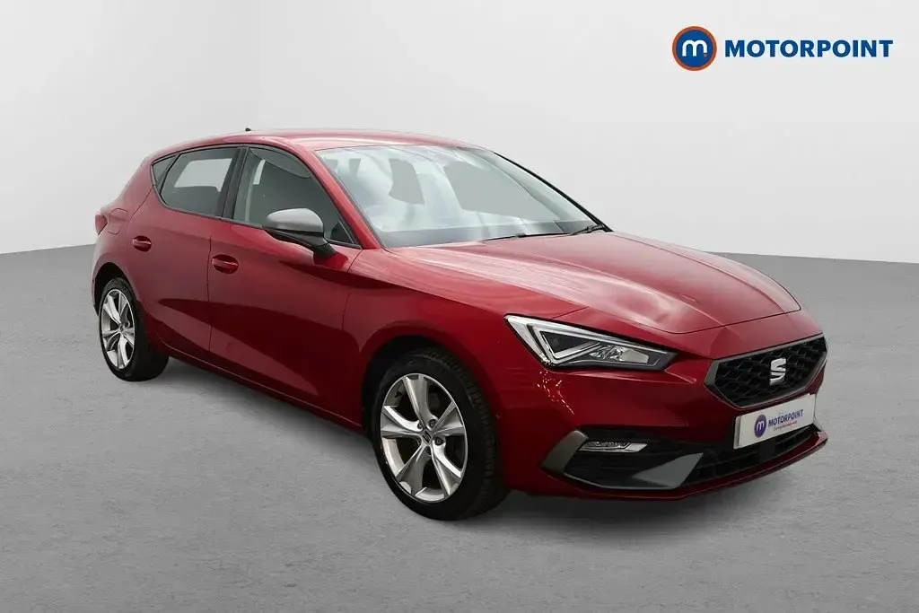 Begagnad Seat Leon FR 2021 Röd Halvkombi