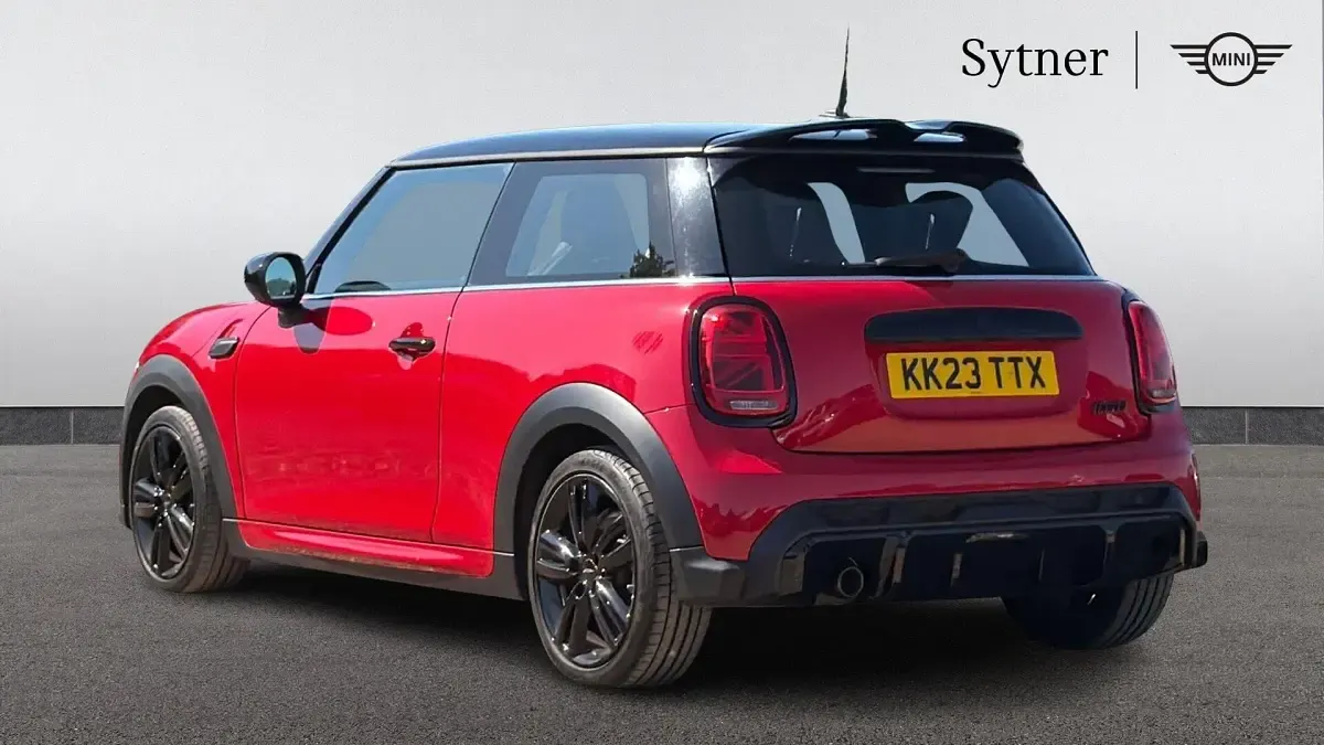 Used Mini Cooper Hatch 134 HP (98 kW) 2023 Red Hatchback