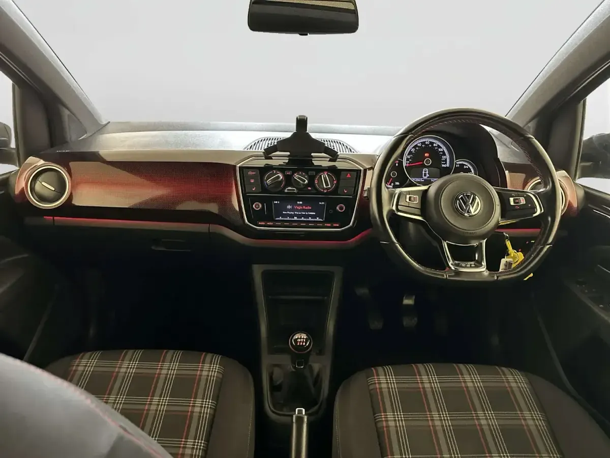 Begagnad VW up! GTI 115 HK (84 kW) 2019 Svart Halvkombi