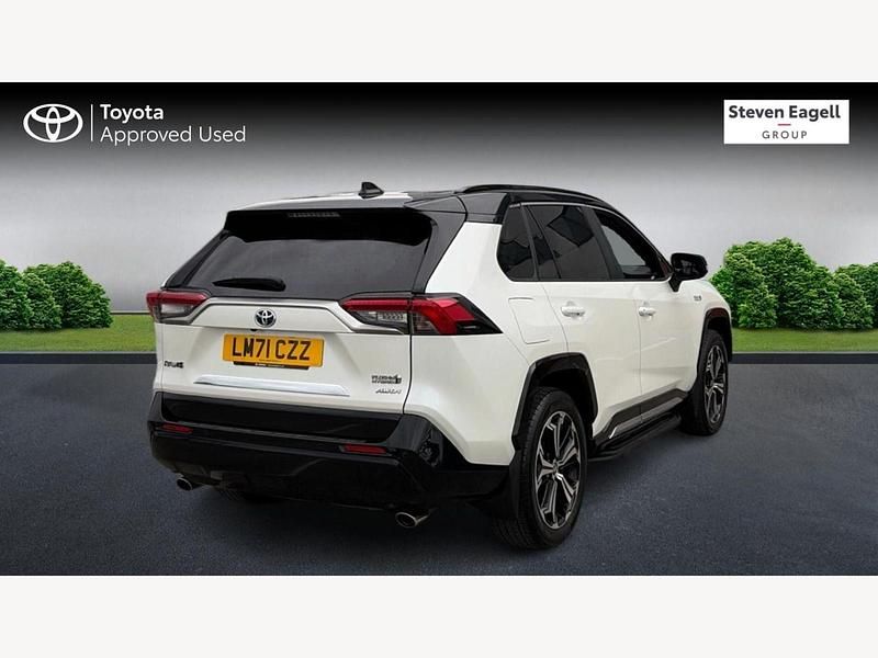 Used Toyota RAV4 2021 White/black SUV