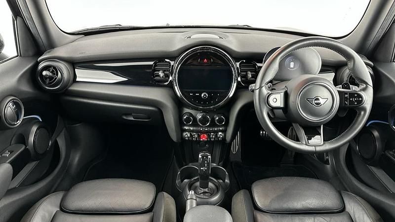 Usado Mini Cooper S Hatch 176 HP (129 kW) 2022 Preto Citadino
