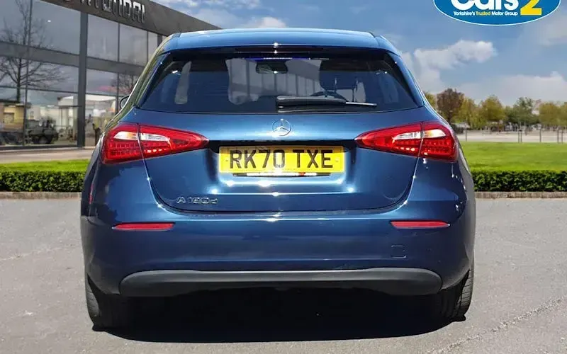 Begagnad Mercedes A180 SE 116 HK (85 kW) 2020 Blå Halvkombi
