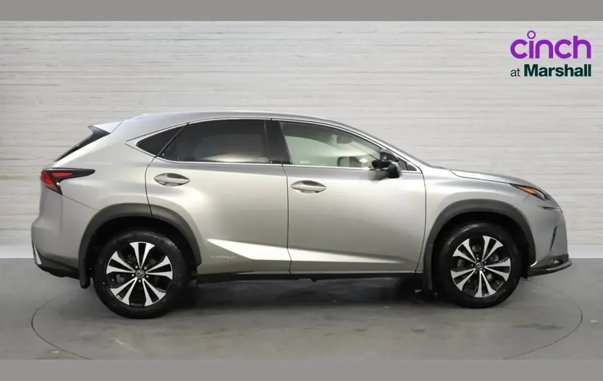 Used Lexus NX300h 194 HP (142 kW) 2021 Silver SUV
