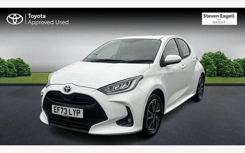 Used Toyota Yaris Hybrid Design 116 HP (85 kW) 2025 Hatchback