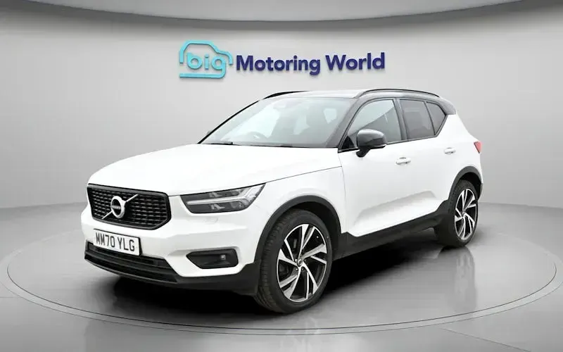 Usado Volvo XC40 R-Design Pro 197 HP (144 kW) 2021 Branco SUV