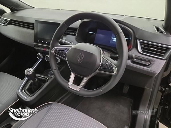 Used Renault Clio V Techno 90 HP (66 kW) 2024 Black  Hatchback