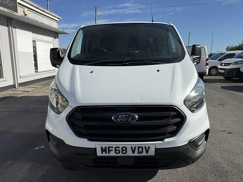 Used Ford Transit Custom 105 HP (77 kW) 2018 White Van