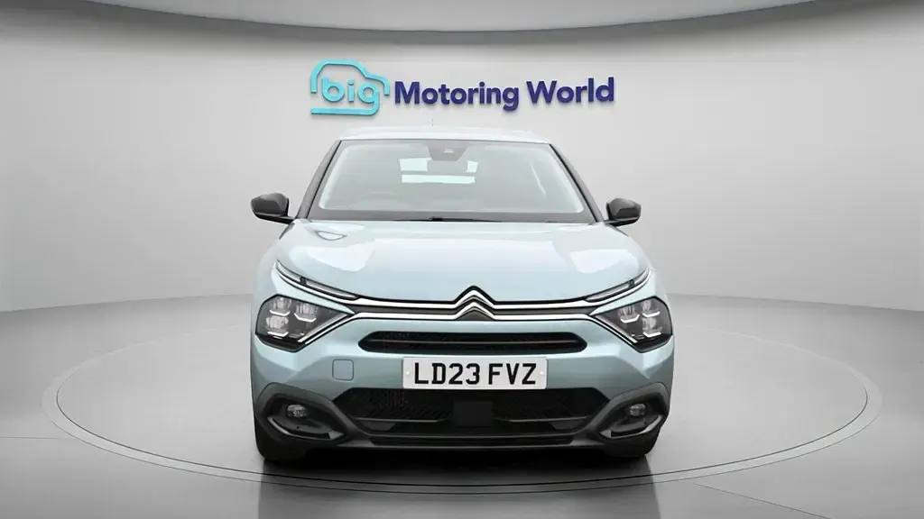 Usado Citroën C4 PureTech 100 HP (73 kW) 2023 Azul SUV