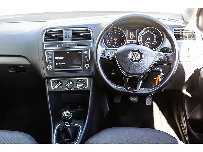 Used VW Polo SE 2015 Red Hatchback