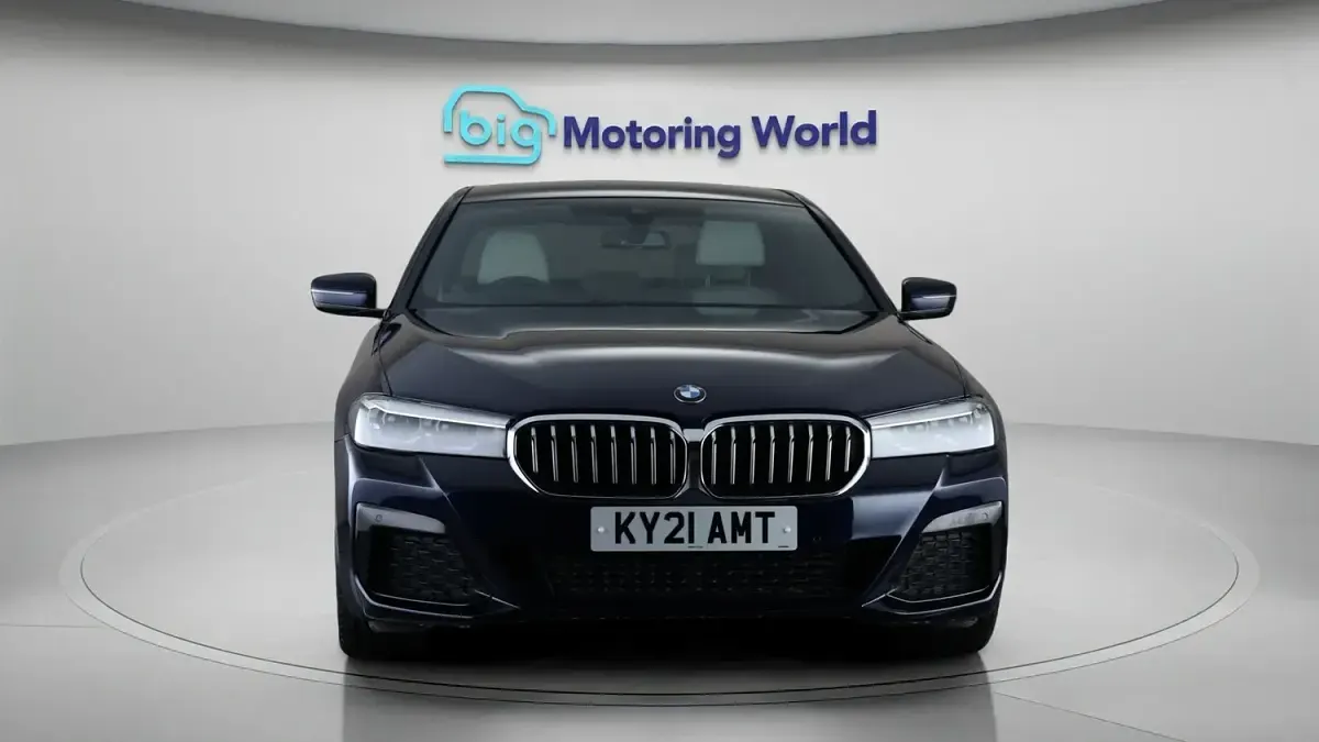 Used BMW 530 M Sport 282 HP (207 kW) 2021 Blue Sedan
