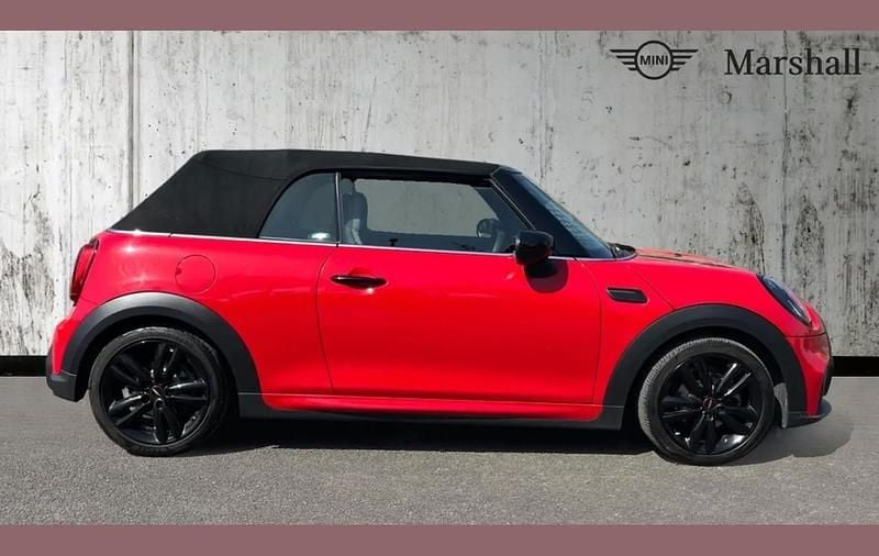 Used Mini Cooper Cabriolet Sport 134 HP (98 kW) 2023 Red Cabriolet