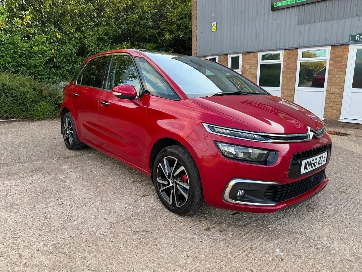 Used Citroën C4 Picasso Flair 2017 Red MPV