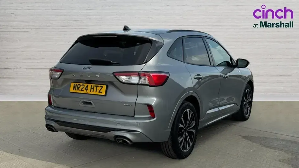 Used Ford Kuga ST-Line X 190 HP (139 kW) 2024 Solar silver (premium paint) SUV