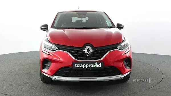 Used Renault Captur Evolution 143 HP (105 kW) 2023 Red SUV
