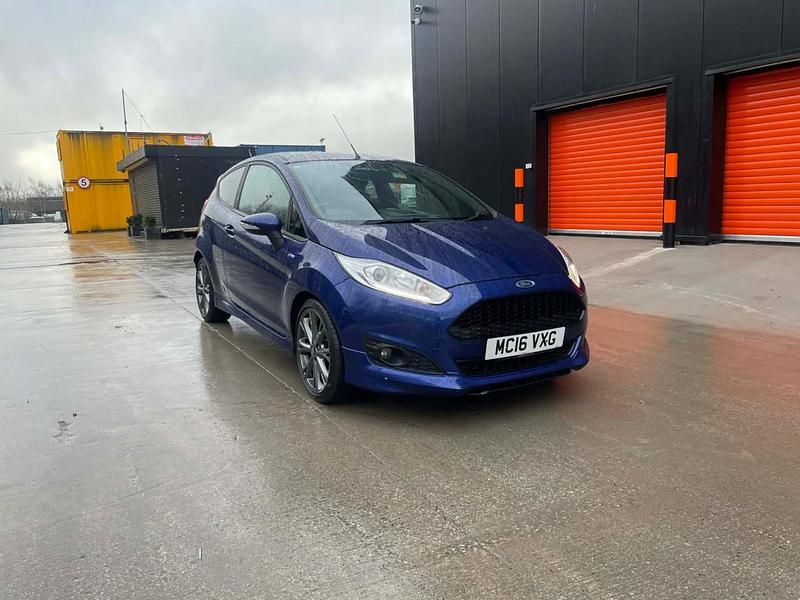 Used Ford Fiesta ST-Line 140 HP (102 kW) 2016 Blue Hatchback