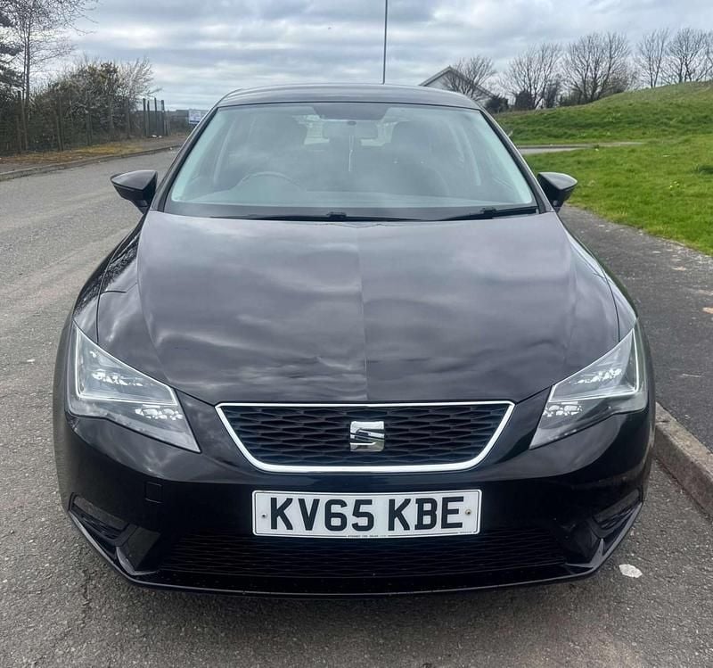 Used Seat Leon SE Technology 110 HP (80 kW) 2015 Black Hatchback