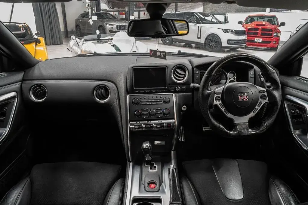 Used Nissan GT-R Premium Edition 485 HP (356 kW) 2010 Grey Coupe
