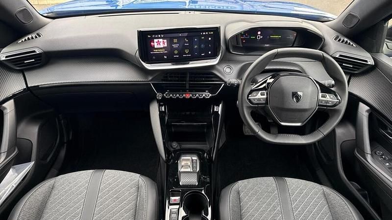 New Peugeot e-2008 Allure 98 kW (134 HP) 2025 Blue SUV