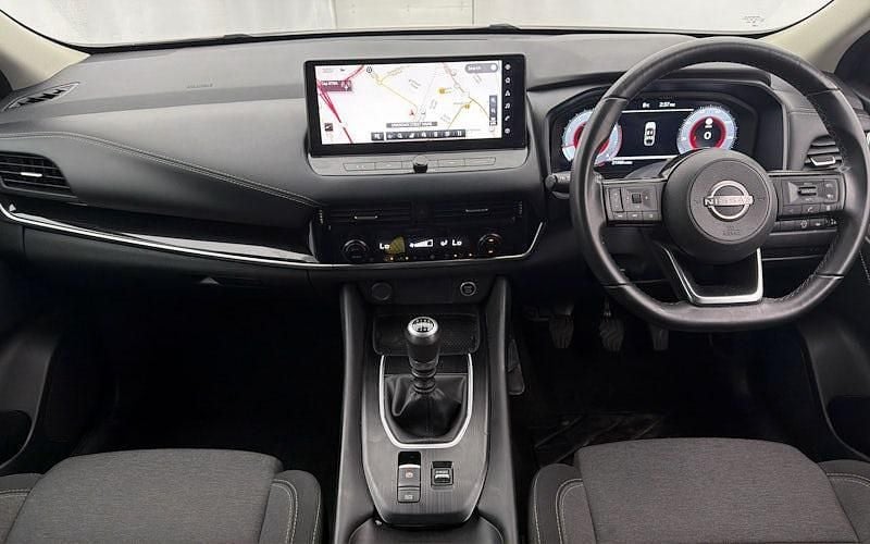 Used Nissan Qashqai N-Connecta 140 HP (102 kW) 2023 White SUV