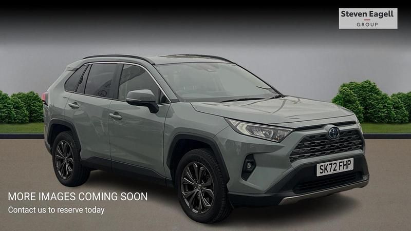 Green Used 2022 Toyota RAV4 Hybrid Design SUV | £26,370 (Good price) - Image 1/4