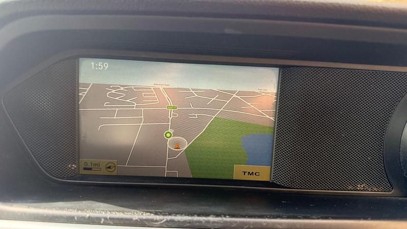 Begagnad Mercedes C220 2011 Svart Sedan