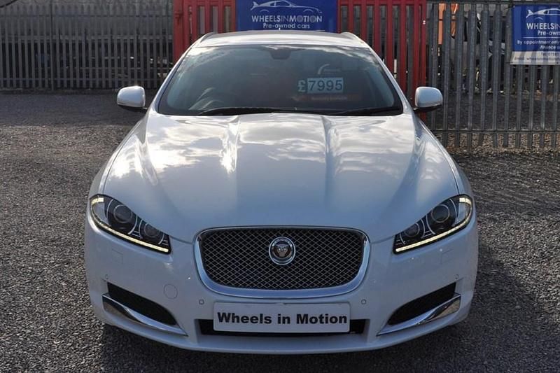 Used 2014 Jaguar XF Sportbrake Premium Luxury Estate | £7,995 (Fair price) - Image 1/1