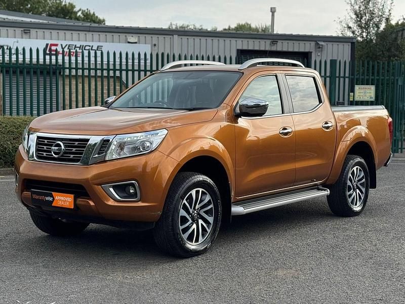 Used Nissan Navara Tekna 2017 Yellow Pickup