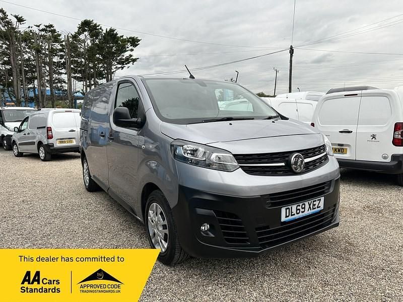 Used Vauxhall Vivaro S 150 HP (110 kW) 2020 Grey MPV