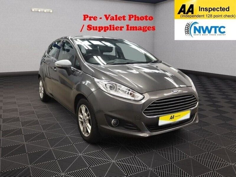 Grey Used 2016 Ford Fiesta Zetec Hatchback | £5,595 (Good price) - Image 1/4