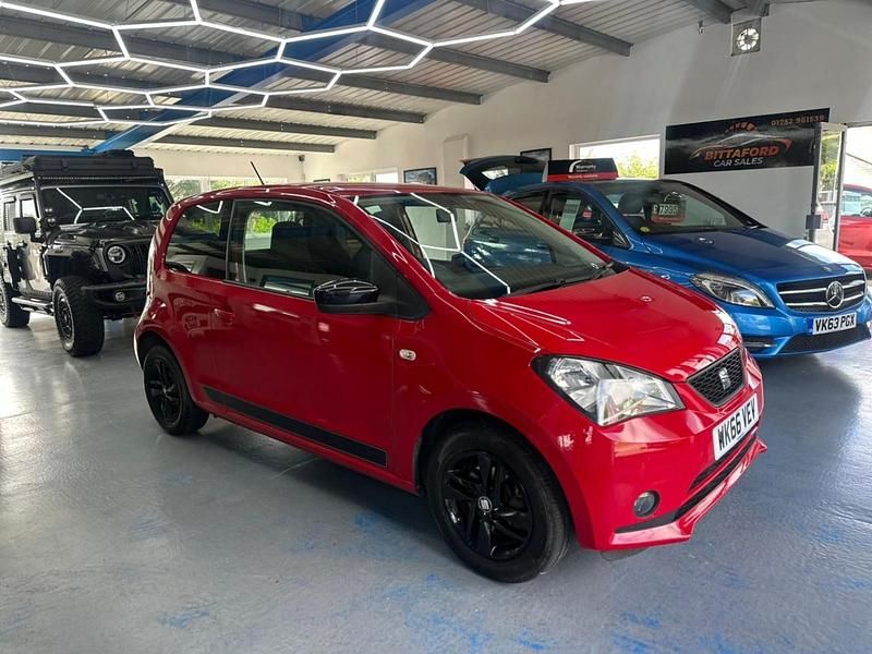 Begagnad Seat Mii Design 2016 Röd Halvkombi