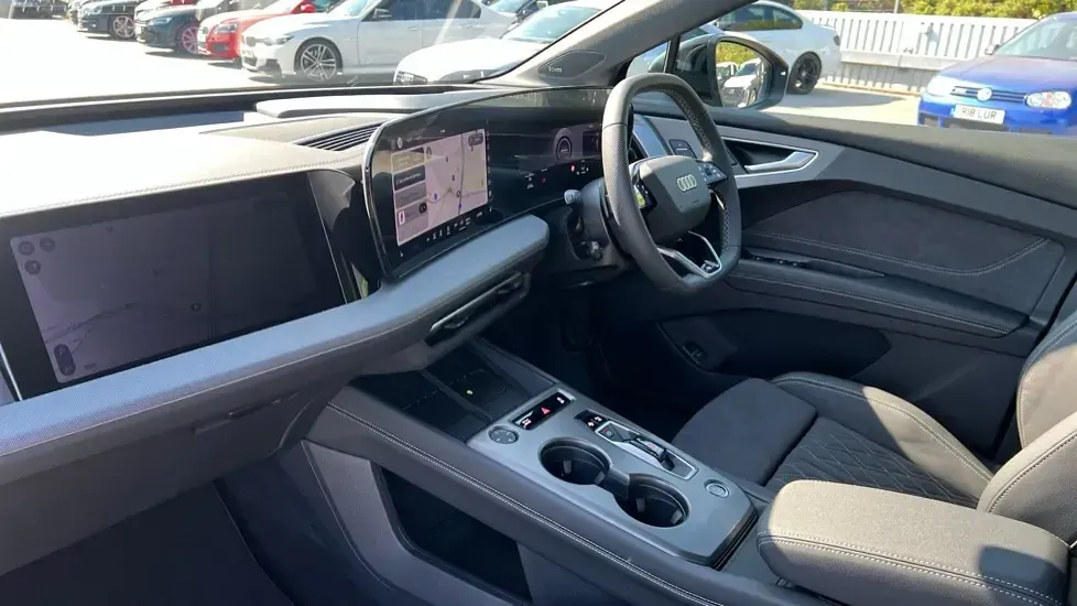 New Audi Q4 e-tron Performance 250 kW (340 HP) 2026 Grey SUV