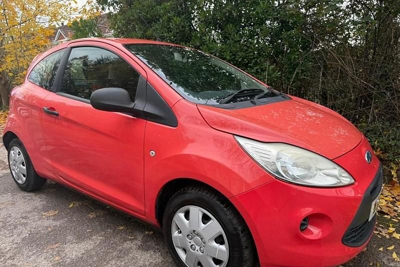 Red Used 2010 Ford Ka Studio Hatchback | £1,889 (Good price) - Image 1/1