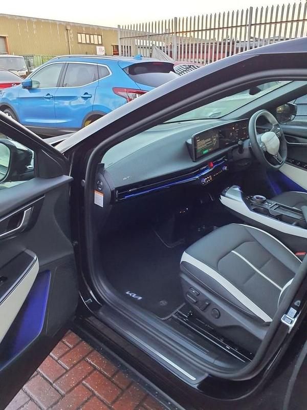 New Kia EV6 GT-Line 165 kW (225 HP) 2025 Black SUV