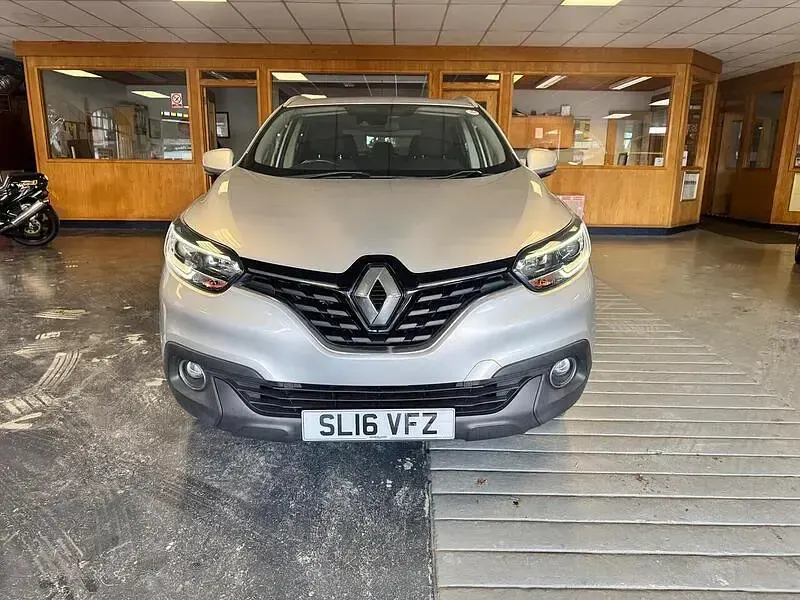 Used Renault Kadjar Dynamique 110 HP (80 kW) 2016 Silver SUV