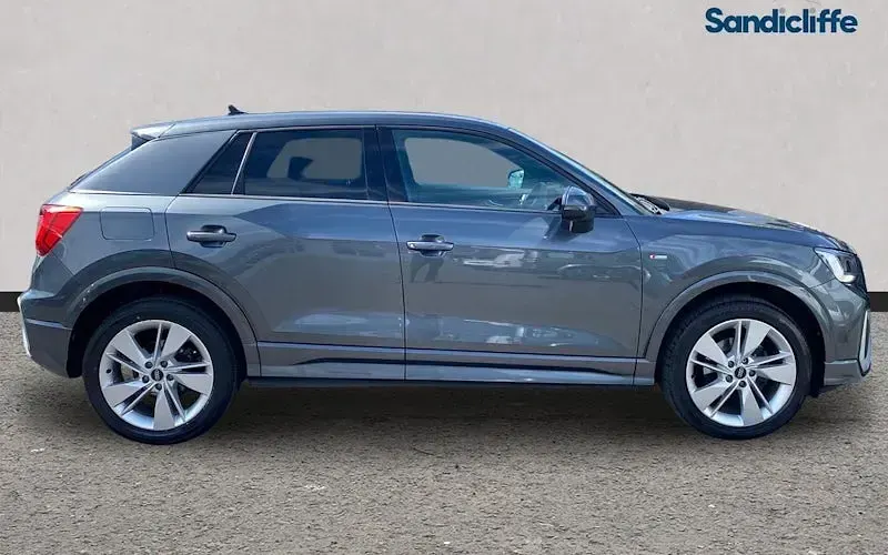 Używany Audi Q2 S-Line 110 KM (80 kW) 2024 SUV