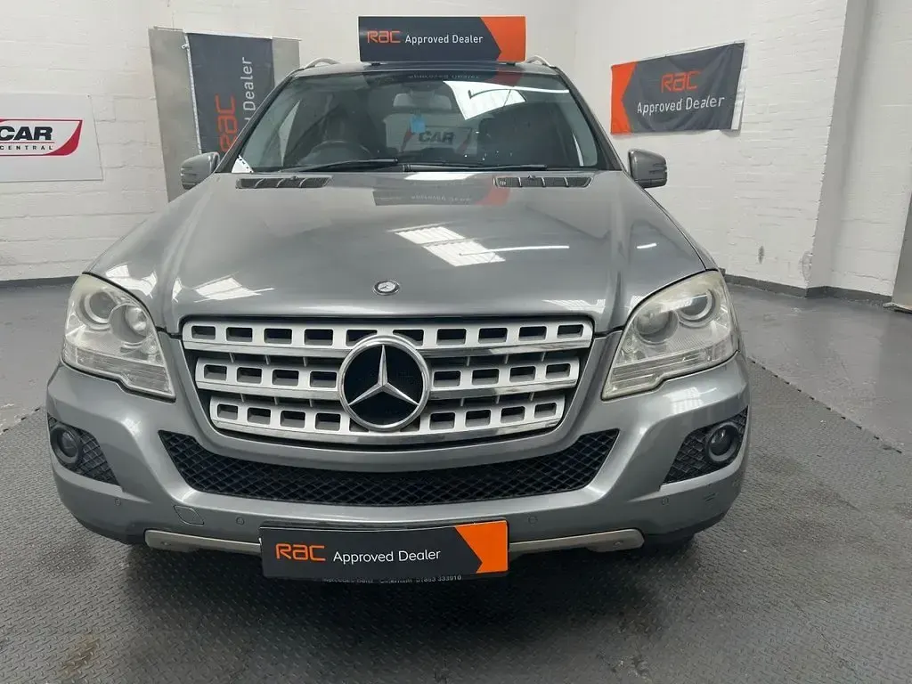Used Mercedes ML300 2010 Silver SUV