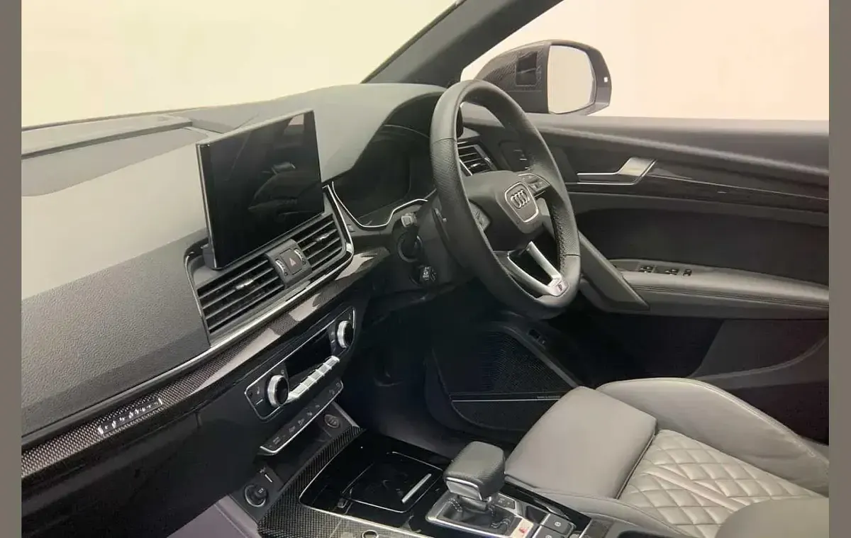 Used Audi Q5 Comfort 336 HP (247 kW) 2025 Blue SUV