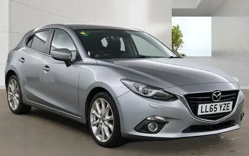Used Mazda 3 Inclusive 120 HP (88 kW) 2016 Hatchback