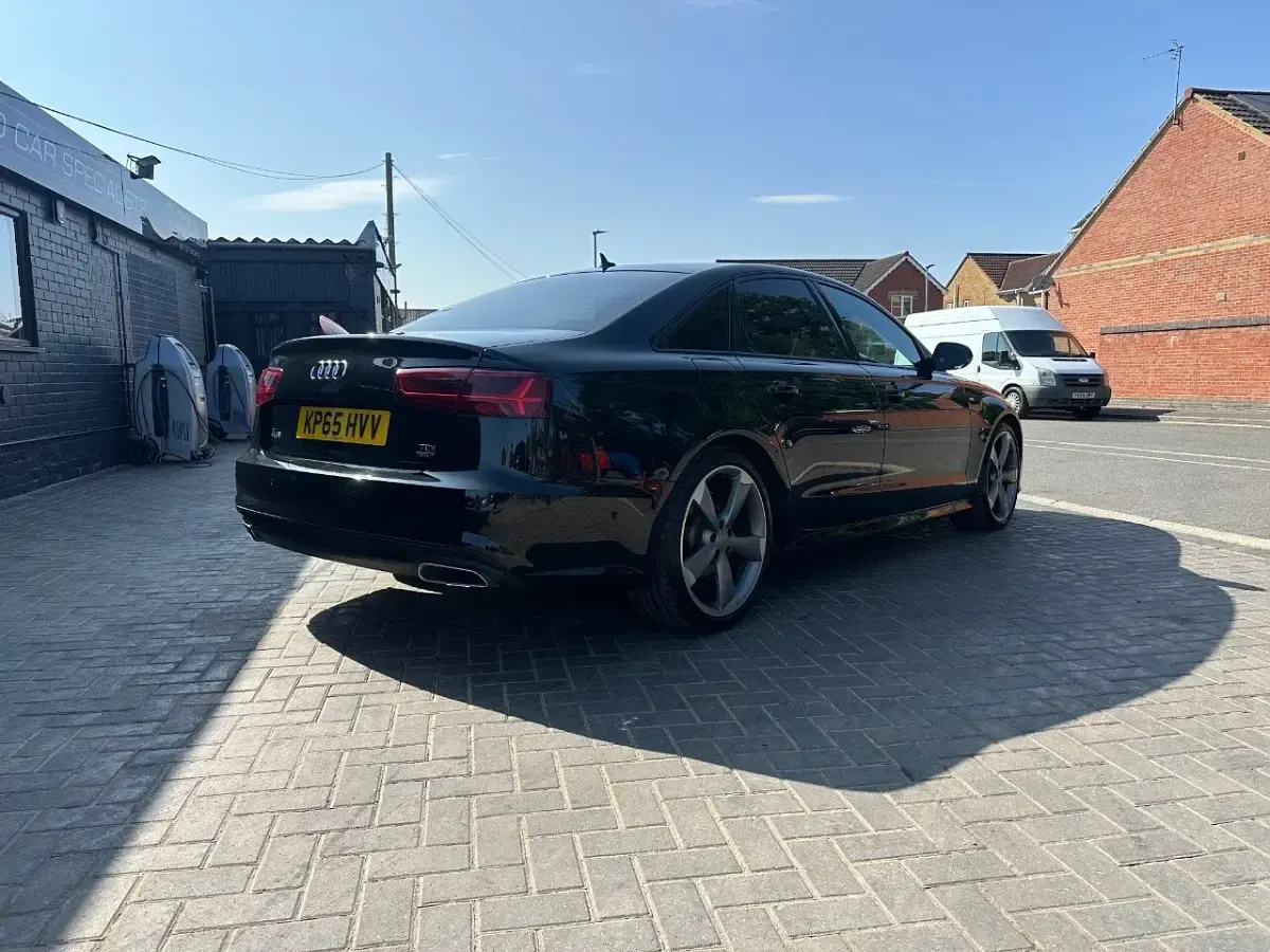 Used Audi A6 Black Edition 190 HP (139 kW) 2015 Black Sedan