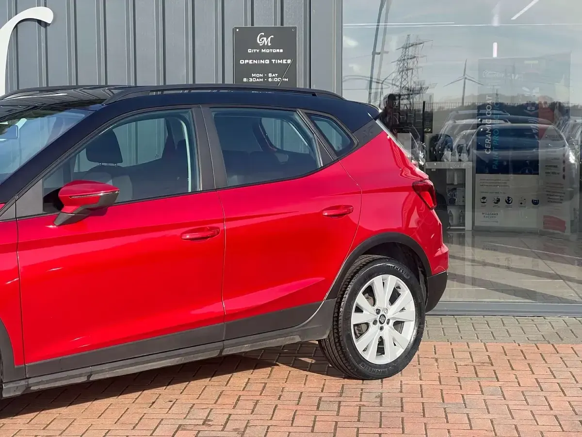 Used Seat Arona SE Technology 95 HP (69 kW) 2018 Red SUV
