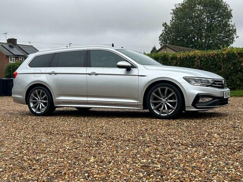 Used VW Passat R-line 150 HP (110 kW) 2020 Silver Estate
