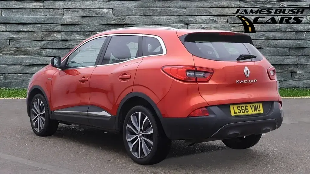 Used Renault Kadjar Signature 130 HP (95 kW) 2016 Red SUV