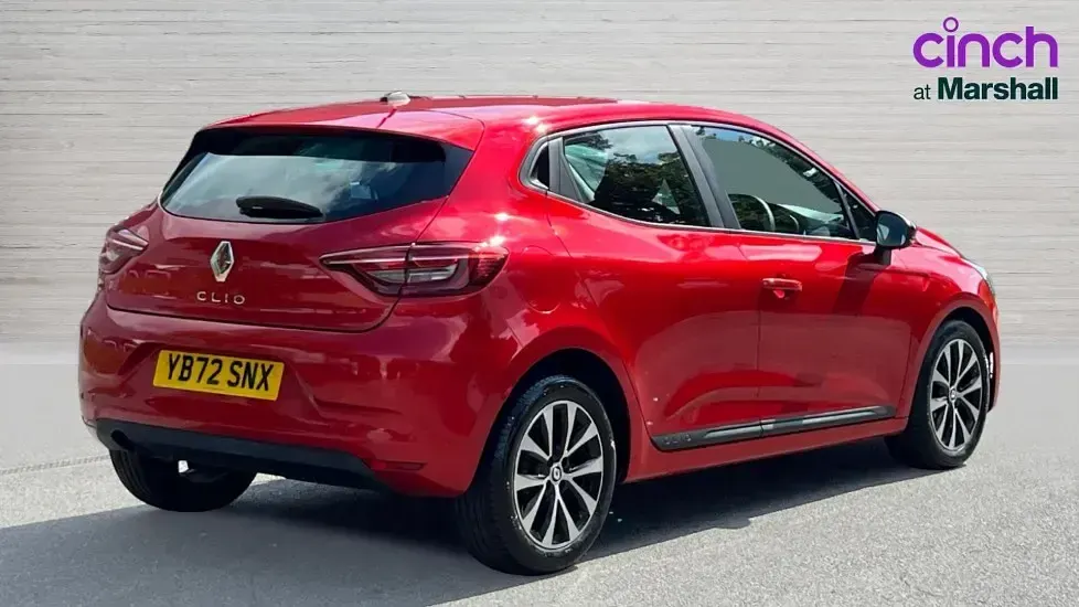 Used Renault Clio Evolution 90 HP (66 kW) 2023 Red Hatchback