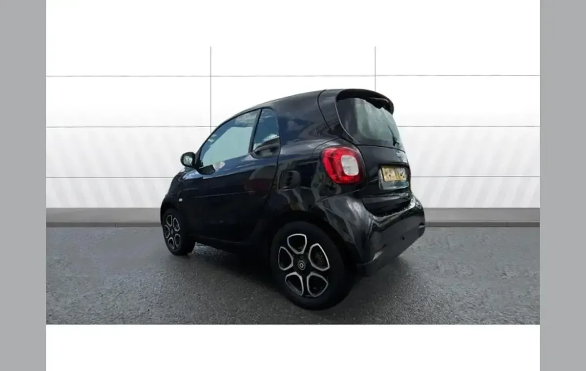Used Smart ForTwo Coupé Premium 88 HP (64 kW) 2017 Black Coupe