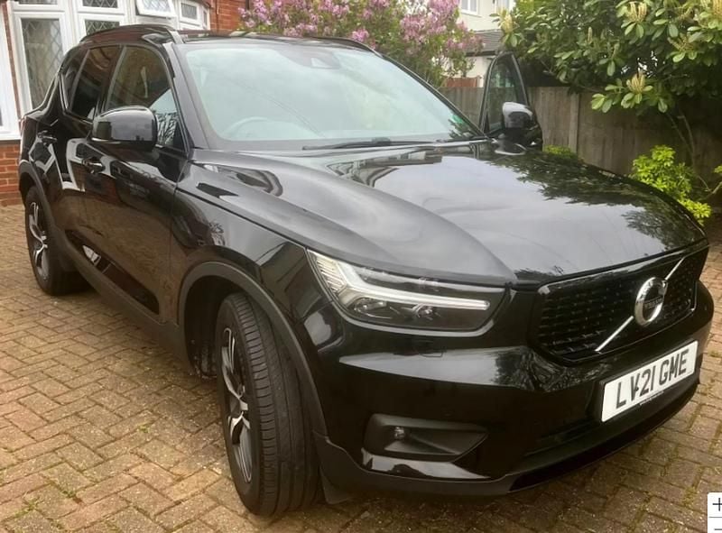 Used Volvo XC40 R-Design 163 HP (119 kW) 2021 SUV