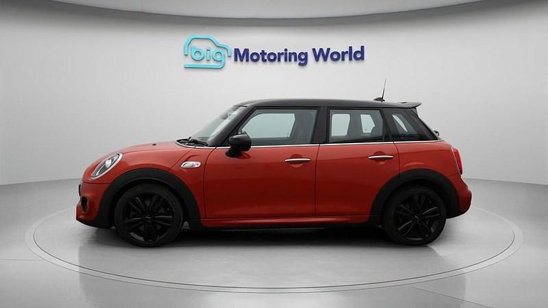 Begagnad Mini Cooper S Hatch 192 HK (141 kW) 2021 Orange Halvkombi